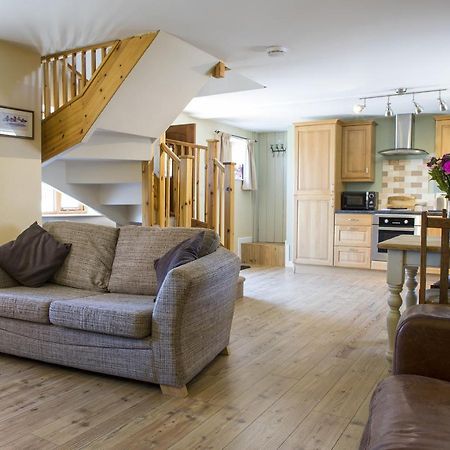 Finest Retreats - 2 Bed Llangollen Cottage - Sleeps 4 エクステリア 写真